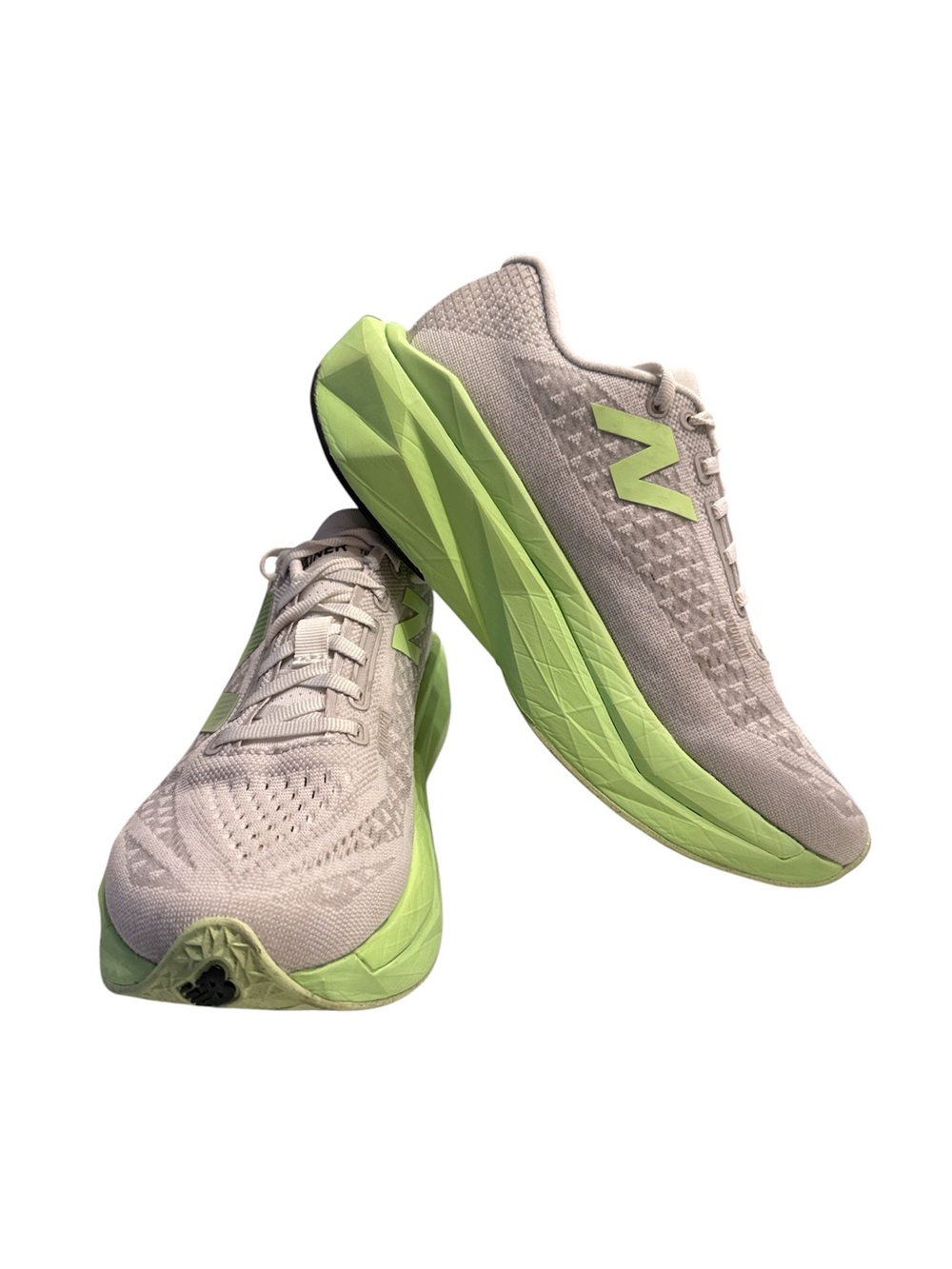 New Balance Super Comp Trainer v3 Running Shoes